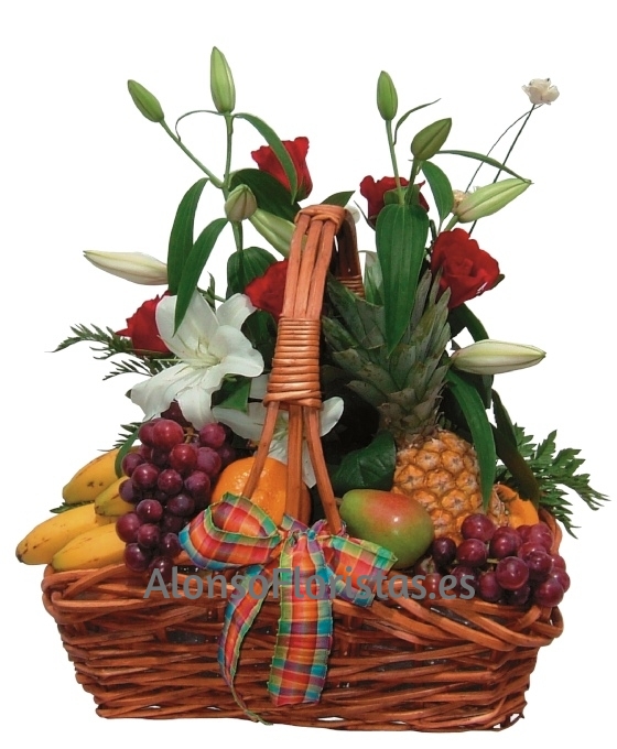 cesta de frutas con flores